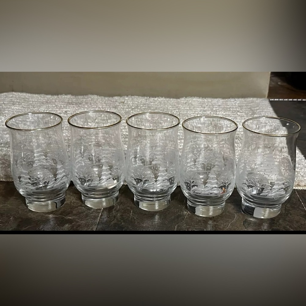 5- Libbey Christmas glasses Winter wonderland with gold rim.